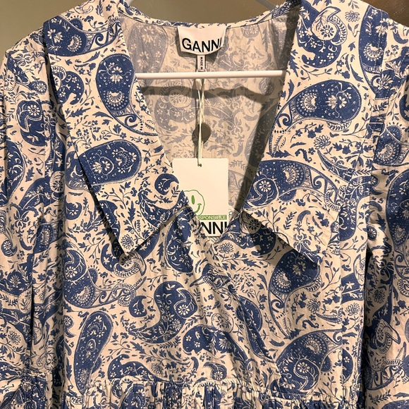 NWT Ganni Dress. Size 40. I am typically a Large. This one of more of an XL. - Picture 2 of 4